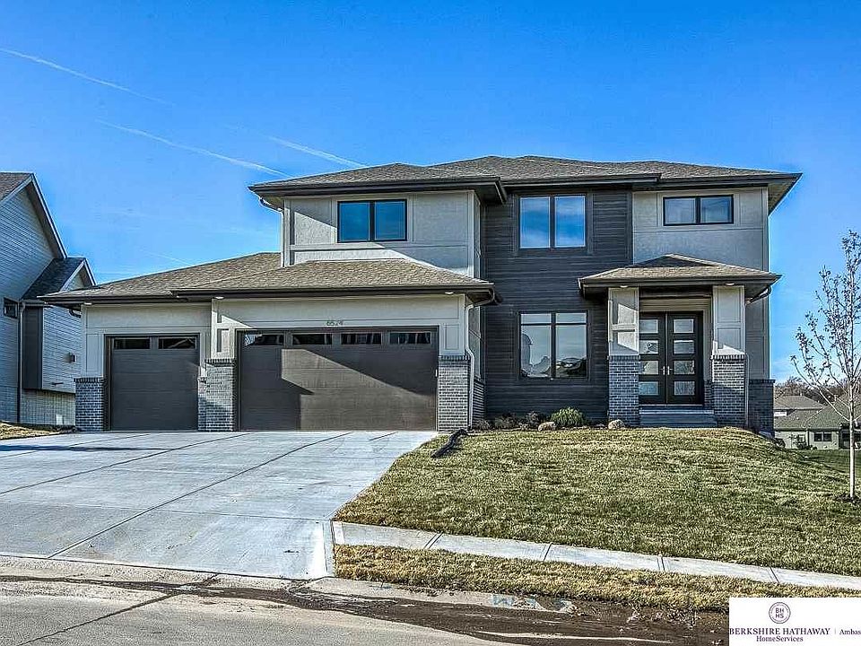 1st image of 6524 N 160th Ave