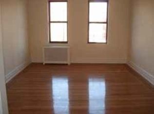 3016 43rd St APT 5, Astoria, NY 11103