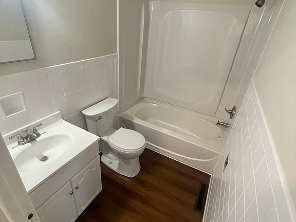 4th image of 1660 3rd St APT 2