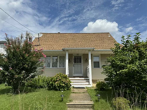 1615 Rhawn St Photo 1