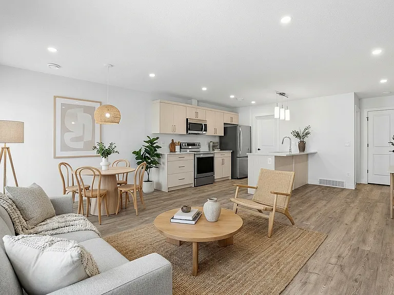 1621 W Market St — Photo 16