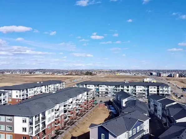285 E Chelsea Ct #101, Chestermere, AB T1X 2W7