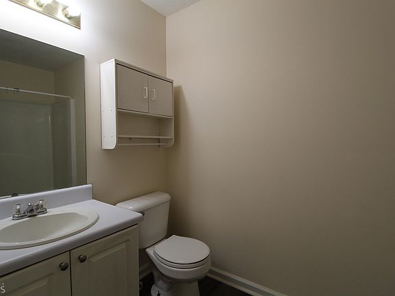4th image of 44 Northridge Dr
