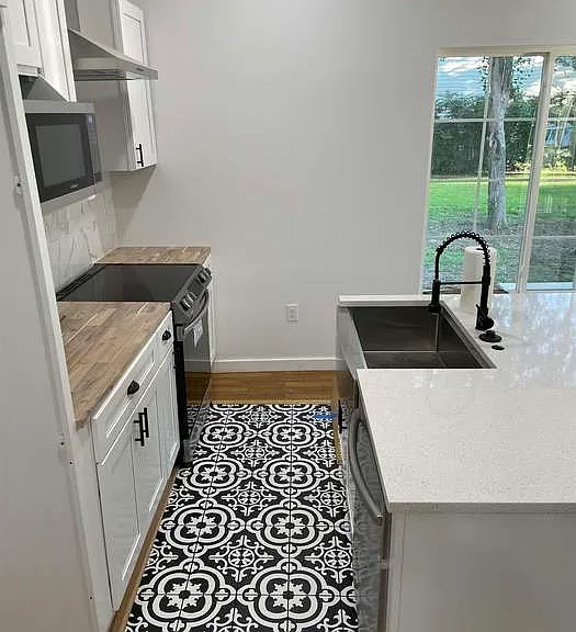 320 N Brinkley — Photo 14