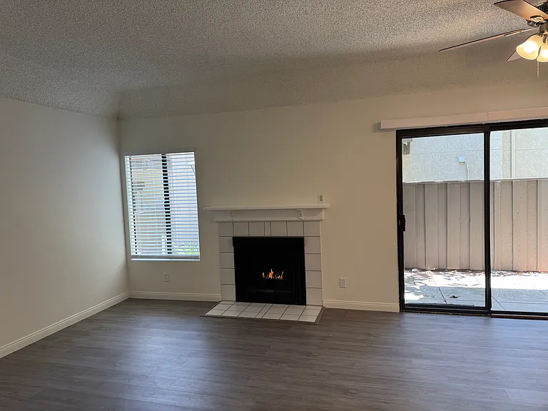 22719 Lakeway Dr #397 — Photo 2