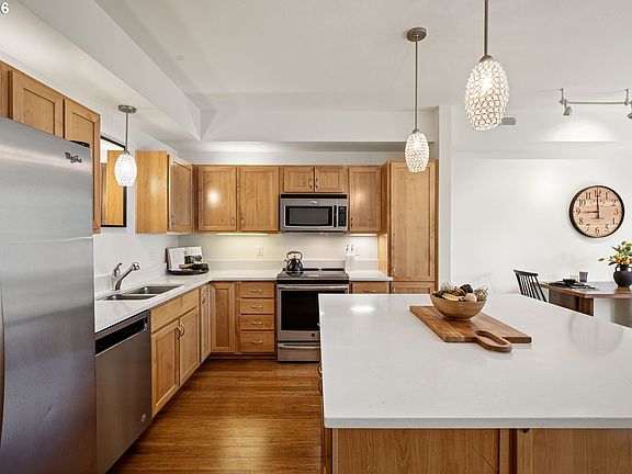 4th image of 327 Rustic Pl APT 35