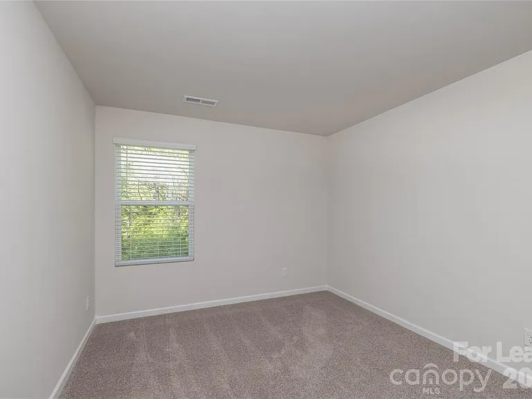 1419 Amhurst St — Photo 38