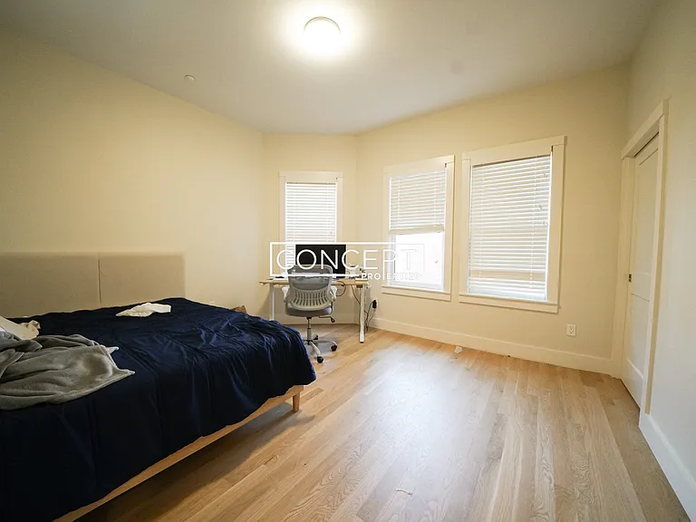 56-58 John F Kennedy St #4 — Photo 23