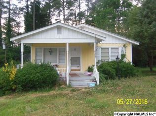 224 Stinson St, Centre, AL 35960