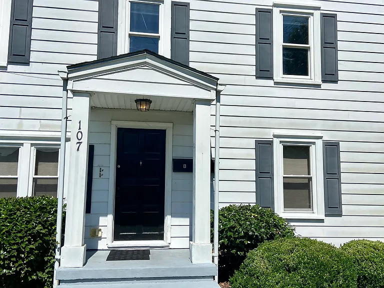 107 Jackson St #C — Photo 1