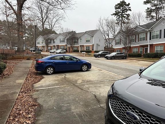 2nd image of 2502 Walden Lake Dr