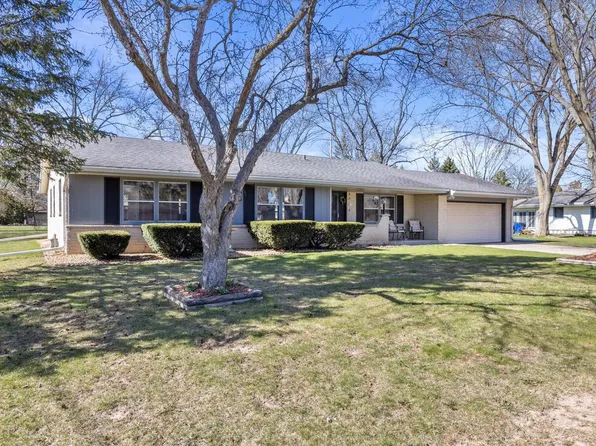 S68W13048 Camilla DRIVE, Muskego, WI 53150