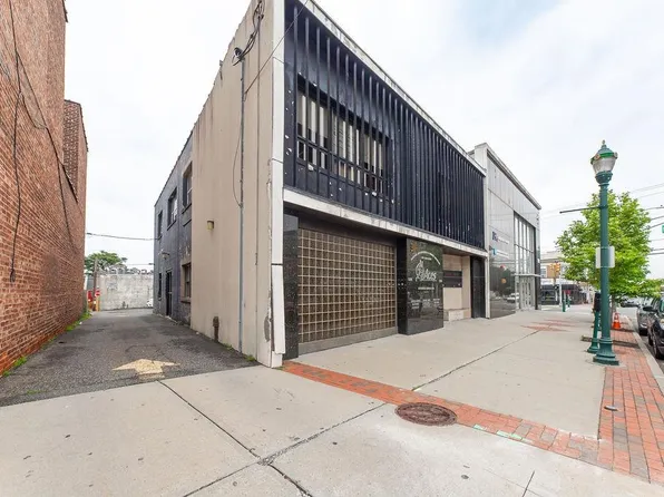 586 Kearny Avenue image 1 of 26