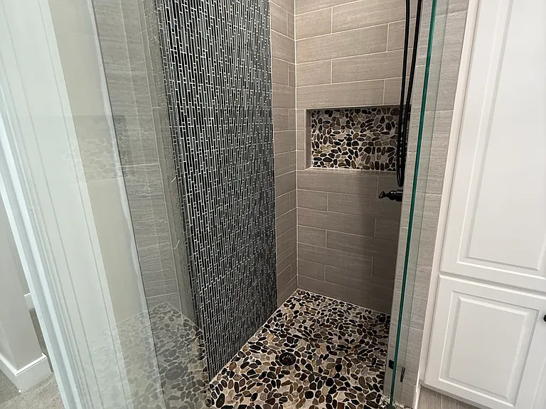205 Tynemouth Dr — Photo 33