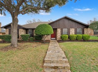 1903 Big Sky Dr, Lewisville, TX 75077