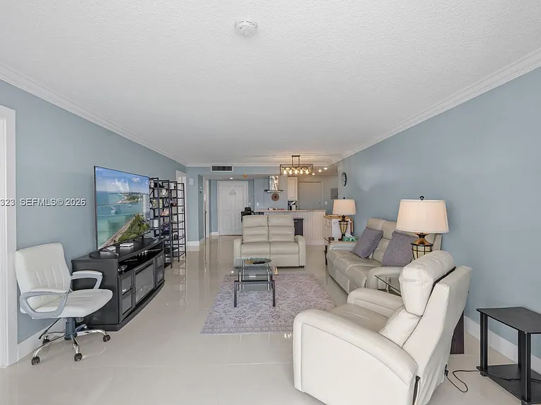 2100 S Ocean Ln #1704 — Photo 9
