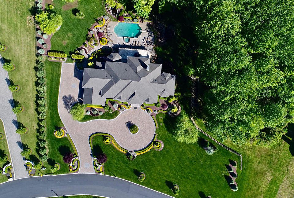 17 Embry Farm Rd, Marlboro, NJ 07746 Zillow