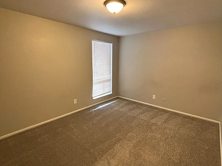 Eastridge — Photo 21