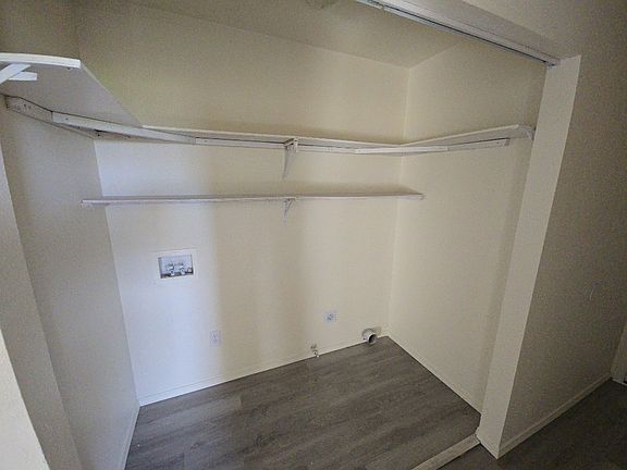 3rd image of 2382 Ariel Way