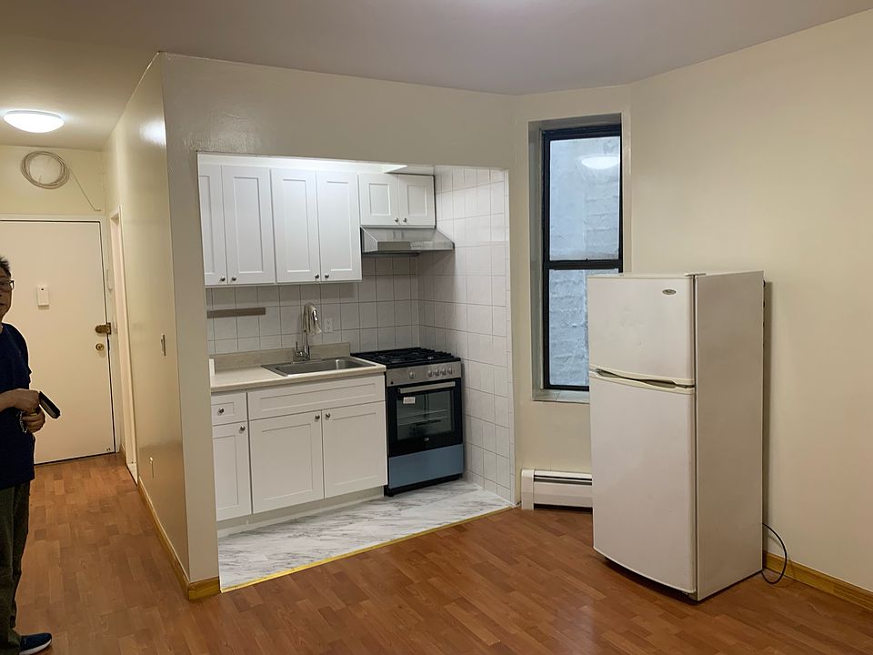 1st image of 14 Orchard St APT 3D