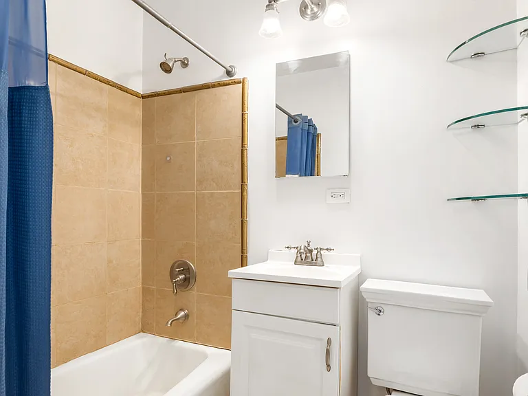 320 W 19th St #4A — Photo 9