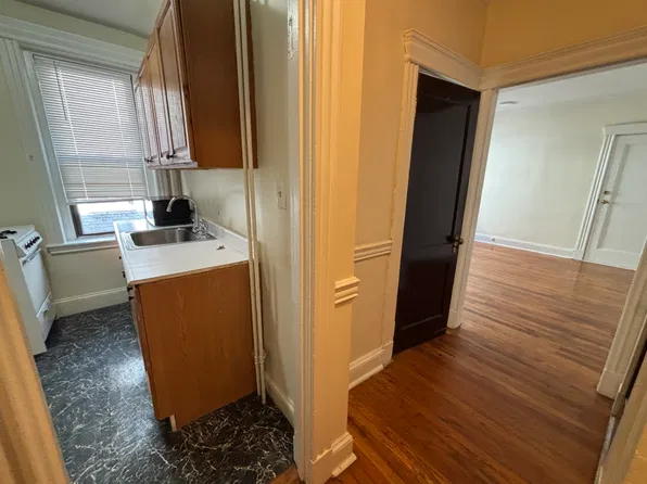 20 Jamaicaway APT 11, Boston, MA 02130