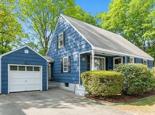 74 Viola St, Lowell, MA 01851