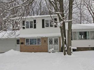 212 Frear Dr, Rochester, NY 14616