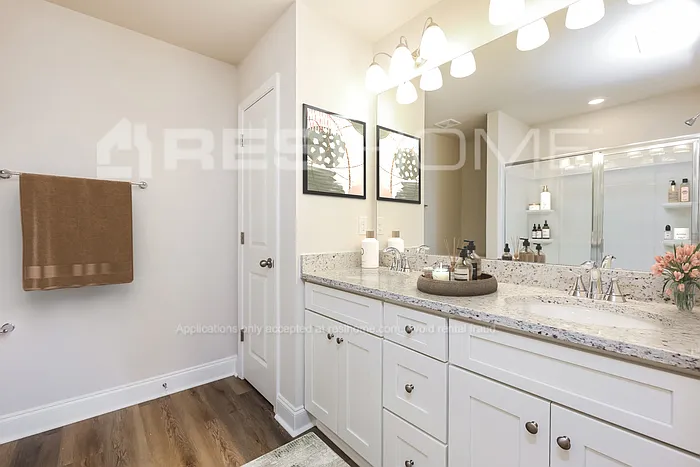 129 Aurora Ln — Photo 13