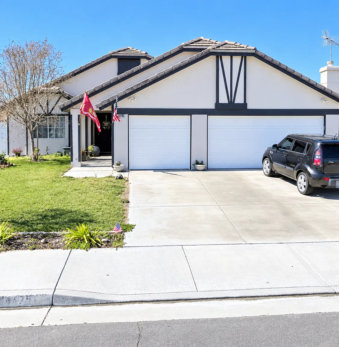 3 bed, 1472 sqft, $3,099 — Photo 1