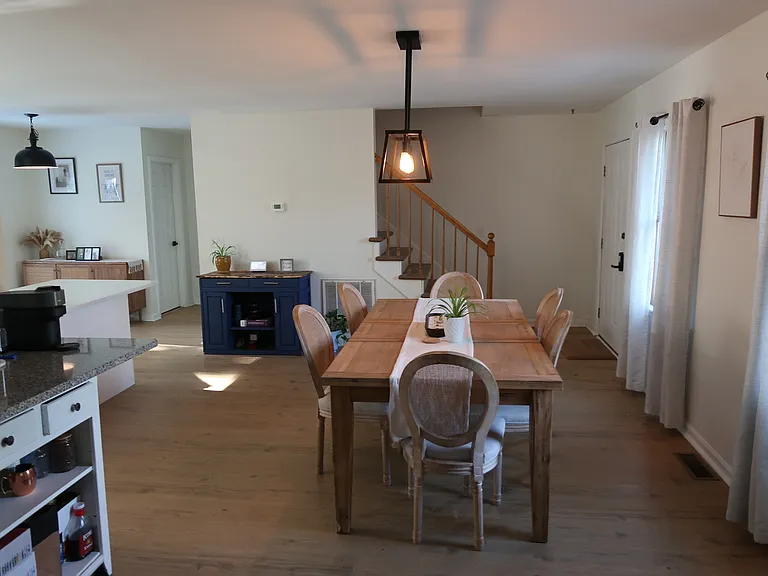 6142 Ayrshire Dr — Photo 2