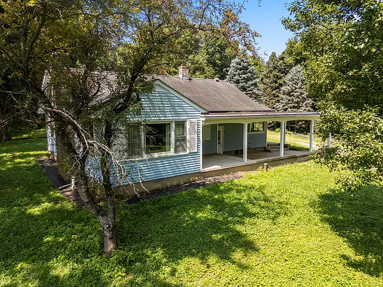 8390 Benson Rd NW — Photo 6