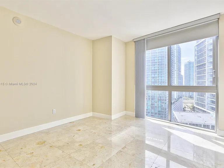 495 Brickell Ave #2010 — Photo 4