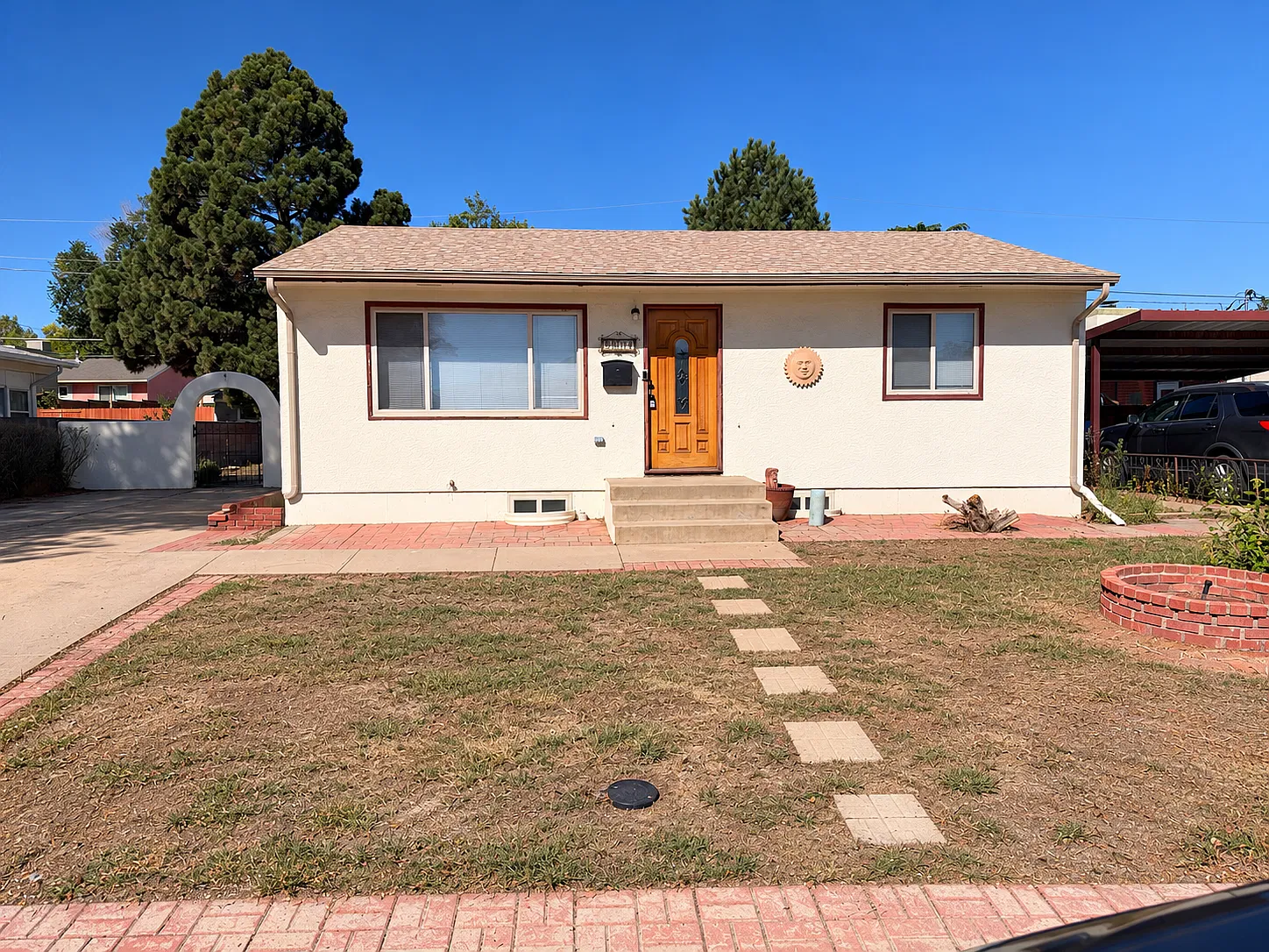 4 bed, 2000 sqft, $1,850 — Photo 1