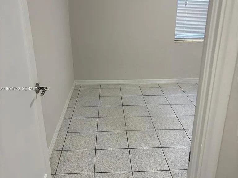 510 Santander Ave — Photo 9