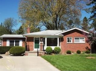 601 Duchess St, Milford, MI 48381