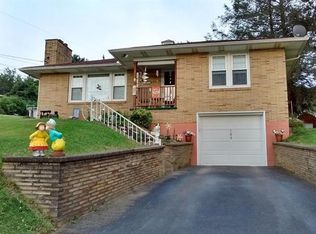 309 W 6th Ave, Derry, PA 15627