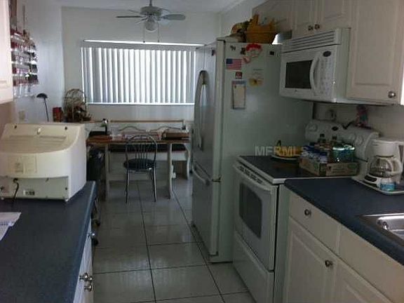 2nd image of 511 Mariva Ave