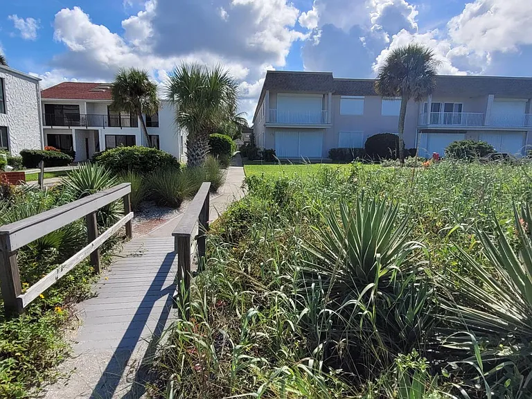 624 Flamingo Dr #214 — Photo 6