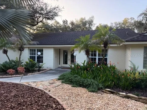 513 GARRARD DRIVE, TEMPLE TERRACE, FL 33617