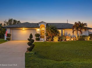 370 Olman St SW, Palm Bay, FL 32908