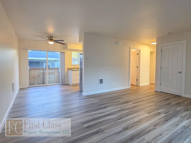 Westview Terrace — Photo 43