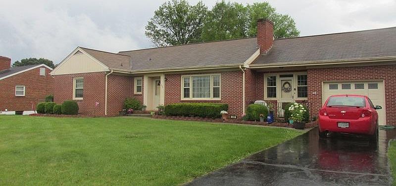 1st image of 426 Cameron Dr