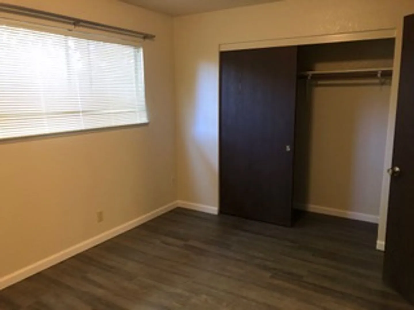 1551 Highland Drive — Photo 4
