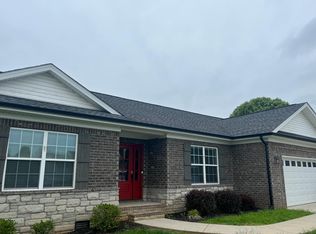 937 Corydalis Ct, Bowling Green, KY 42104