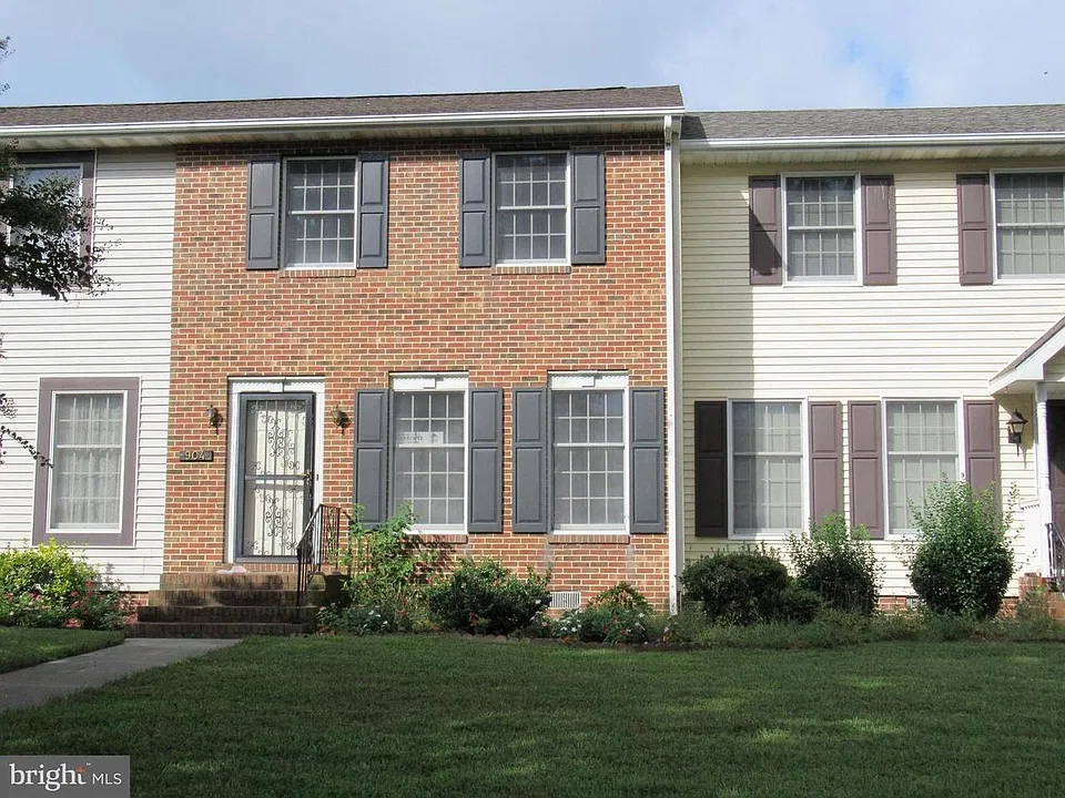 904 Sumac Cir
