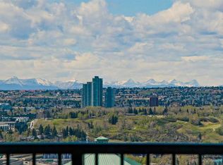 930 S 6th Ave SW #3402, Calgary, AB T2P 1J3