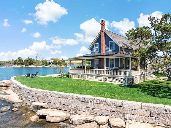 12th image of this home