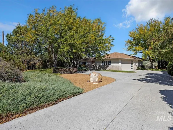 1020 Gridley Dr, Hagerman, ID 83332
