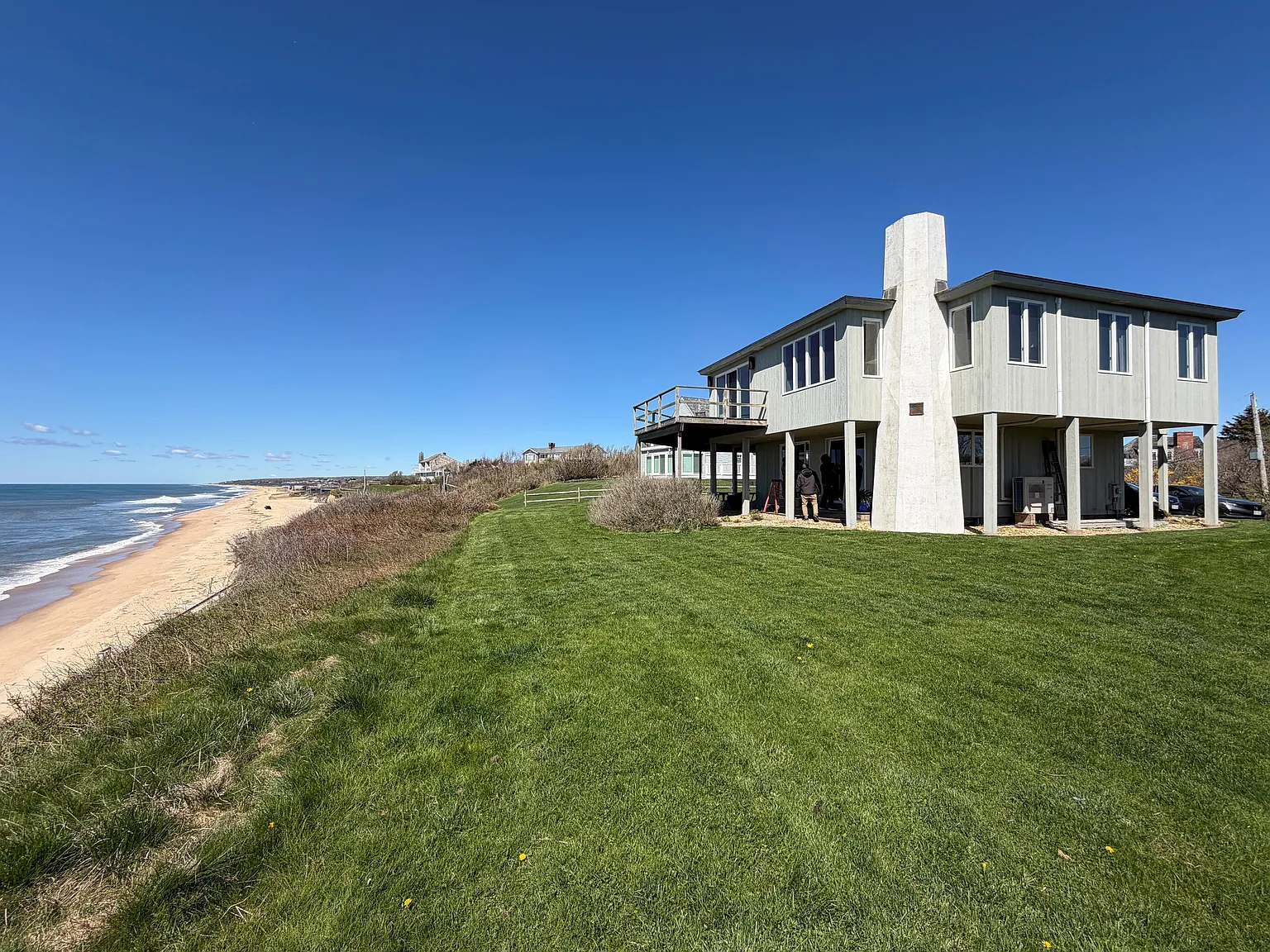 Montauk Oceanfront — Photo 1